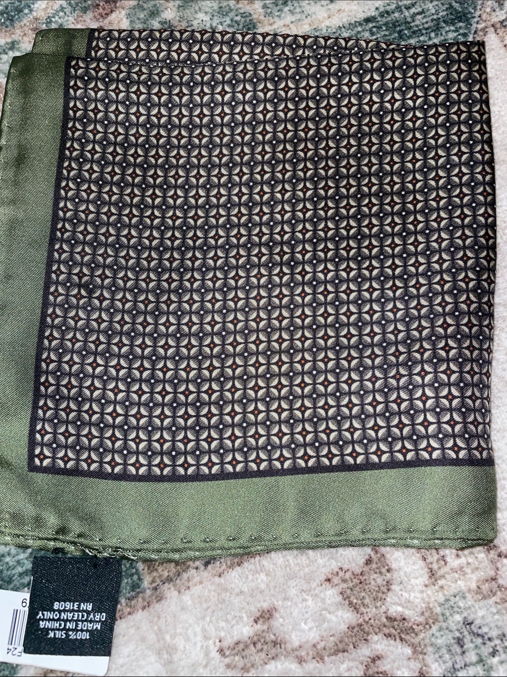 Green Border Geometric Print Women’s Skirt